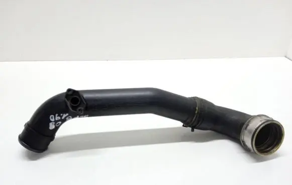 Skoda Fabia Mk2 (5J) Air intake hose/pipe 6Q0145770AE
