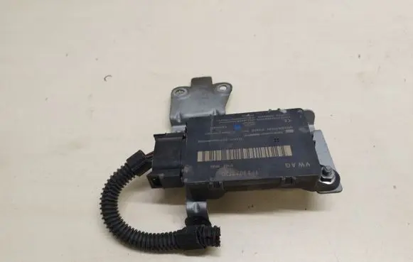Porsche Cayenne (92A) Tire pressure control unit 7P5907273D