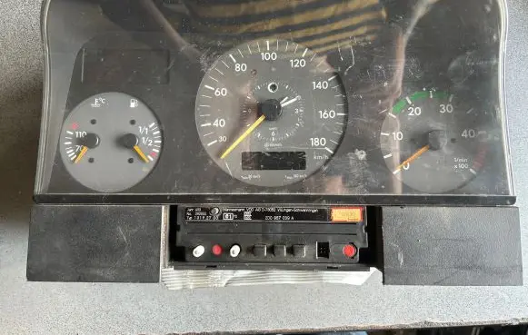 Volkswagen II LT Speedometer (instrument cluster) 2D0919049N 15126001010000