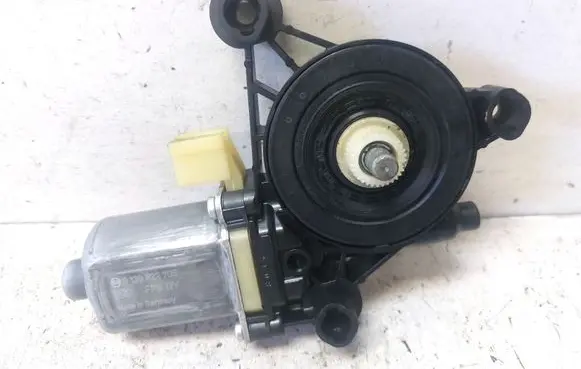 Audi A4 S4 B9 Front door window regulator motor 8W0959801