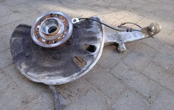 Mercedes-Benz GLE (W166 - C292) Front wheel hub A16610