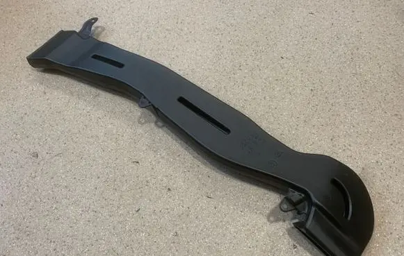Audi e-tron Cabin air duct channel 4KE819501