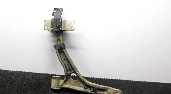 Front lower control arm/wishbone