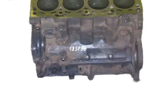 Hyundai Tucson JM Engine block D4EA
