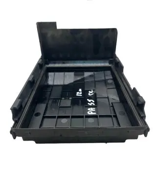 Volkswagen PASSAT CC Fuse box cover 1K0937132G 1K0937132F 017180062
