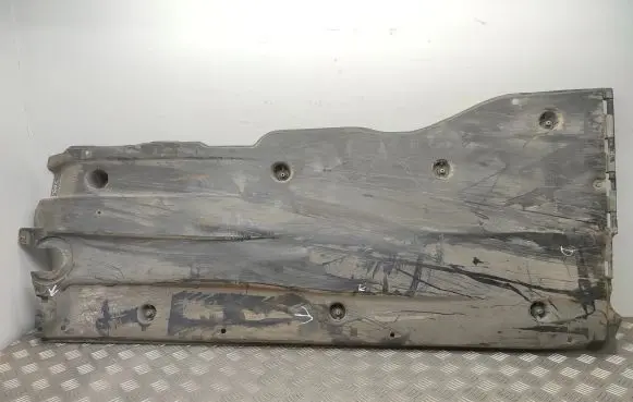 Volkswagen T-Roc Center/middle under tray cover 