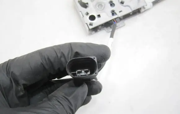 Volkswagen T-Cross Engine bonnet/hood lock/catch 8S0823509C