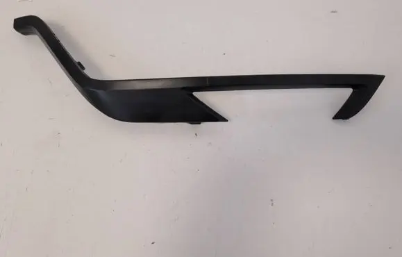 Volvo XC60 Front bumper splitter molding 32227911