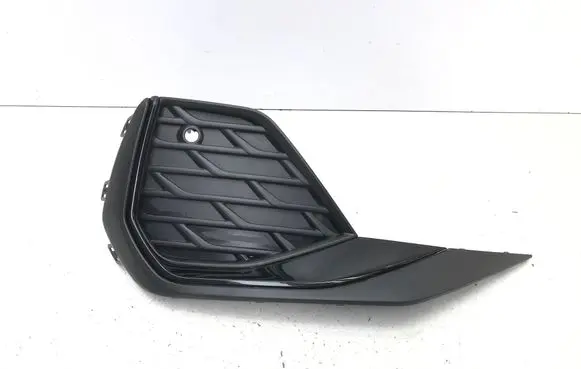 Audi A3 8Y Front bumper lower grill 8Y0807682H