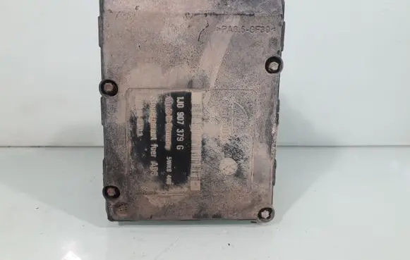 Volkswagen Golf IV ABS Pump 1J0907379G 1J0614117C