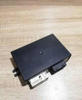 BMW 3 E36 Alarm control unit/module 8353569