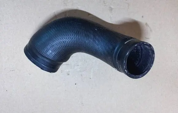 Fiat 500 Abarth Intercooler hose/pipe 51882657