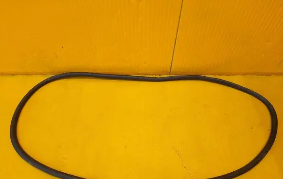 Mercedes-Benz GLE W167 Front door rubber seal W1676972500