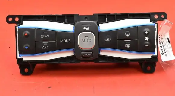 Nissan Leaf I (ZE0) Climate control unit 275003NH0C