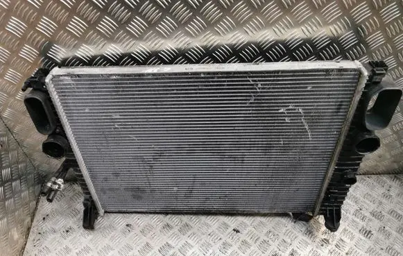 Mercedes-Benz CLS C219 Coolant radiator 2115003402 A2115003402
