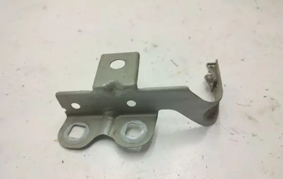 BMW 5 GT F07 Fender mounting bracket 7193427