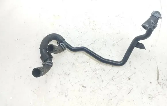 Seat Leon (5F) Engine coolant pipe/hose 04L121064C 5Q0122058E 04L121058B