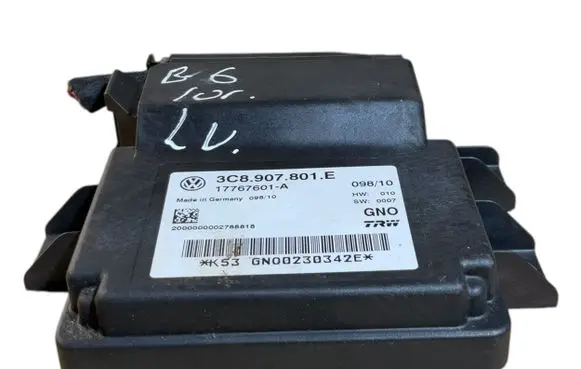 Volkswagen PASSAT B6 Hand brake control module 3C8907801E 17767601A