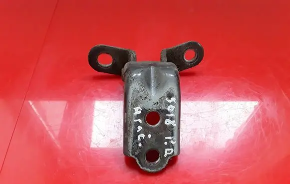 KIA Carens II Front door lower hinge NOCODE