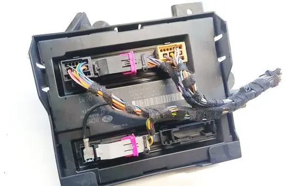Audi A5 8T 8F Comfort/convenience module 8k0907461a