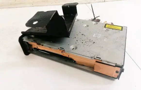 Toyota Corolla Verso AR10 CD/DVD changer 0866200870 08662-00870
