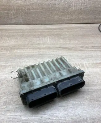 Opel Zafira A Coolant fan relay 24410130 15396912