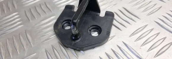 Volvo V70 Front door lock loop/hook striker 30763652