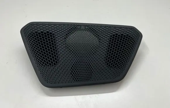 BMW 3 G20 G21 Dash center speaker trim cover 6831282