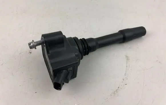 Mini Cooper Countryman F60 High voltage ignition coil 8643360