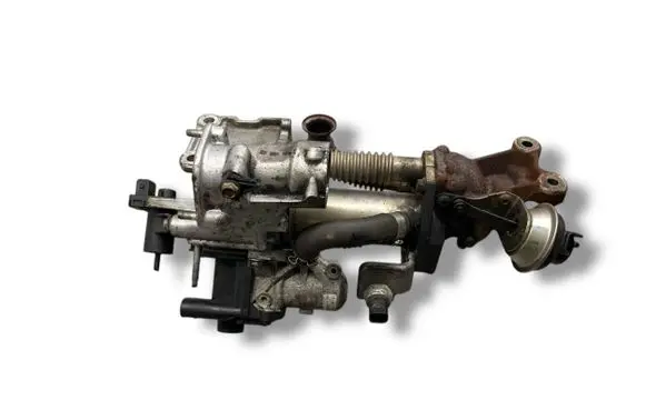 Renault Scenic III - Grand scenic III EGR valve cooler 147355713R 061111