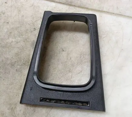 Volkswagen PASSAT B3 Gear shifter surround trim plastic 357863209A