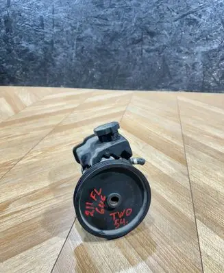 Mercedes-Benz E W211 Power steering pump 
