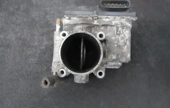 Mazda 5 Throttle valve rf7j136b0d 0013001115j12
