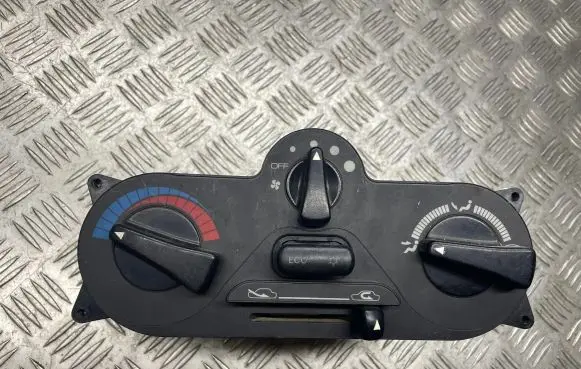 Mitsubishi Carisma Climate control unit MB947677 MB947678 9041704687
