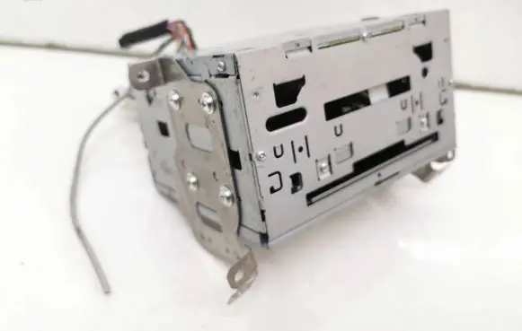 Radio/CD/DVD/GPS head unit