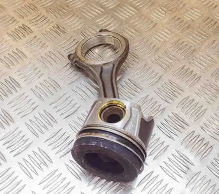 Porsche Cayenne (92A) Piston 