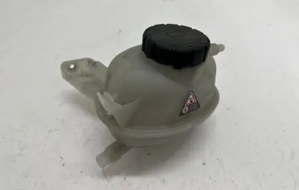 Mercedes-Benz A W177 Coolant expansion tank/reservoir A2475000149