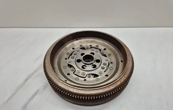 Audi Q3 8U Flywheel 03L105266DG