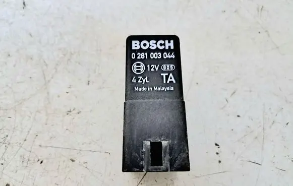 Honda Civic Glow plug pre-heat relay 0281003044