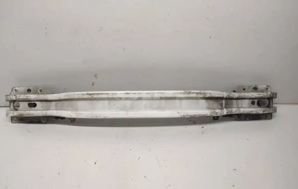 Volvo V70 Front bumper cross member