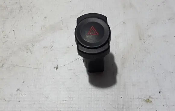 Dacia Duster Hazard light switch 252905315R