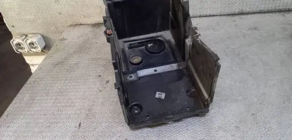 Ford Kuga I Battery tray 4M5110723BC