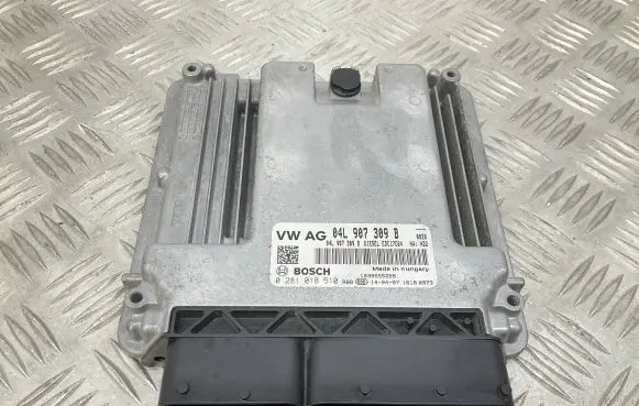 Seat Leon (5F) Engine control unit/module ECU 04L907309B