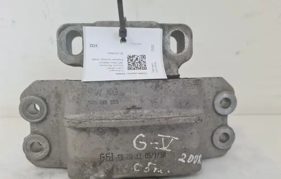 Volkswagen Golf V Engine mount bracket 1K0199555