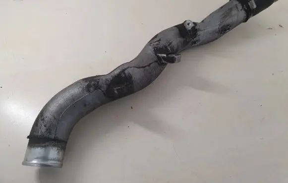 Toyota Auris 150 Intercooler hose/pipe 1736126050