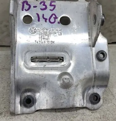 BMW 7 F01 F02 F03 F04 Radiator mount bracket 7186513 7186513KOLUMB