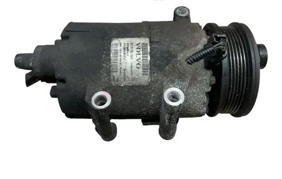 Volvo V70 Air conditioning (A/C) compressor (pump) 31315098