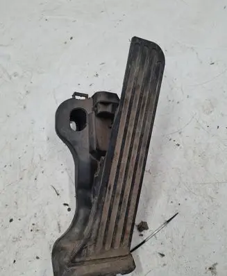 Volkswagen PASSAT B6 Accelerator throttle pedal 1K1721503