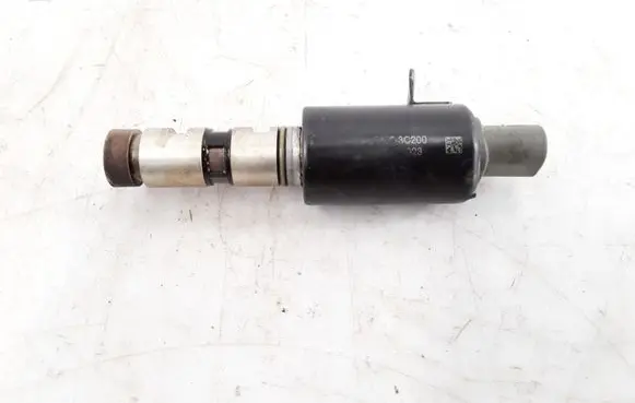 Hyundai Sonata Camshaft vanos timing valve 243553C200 060471023