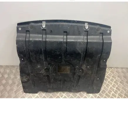 BMW X5 G05 Engine splash shield/under tray 7424879